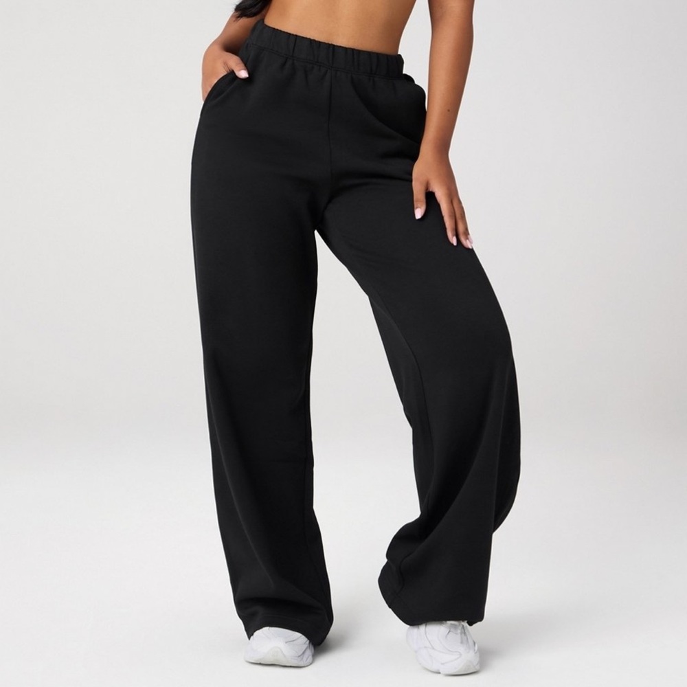 Fabletics Cozy Fleece Wide Leg Sweatpant in Black